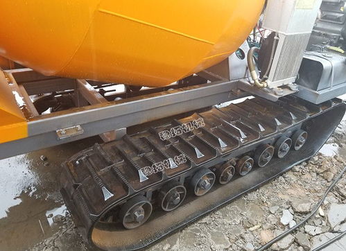 混凝土工程的关键设备 履带混凝土车、移动式搅拌车、搅拌运输泵与混凝土切割技术